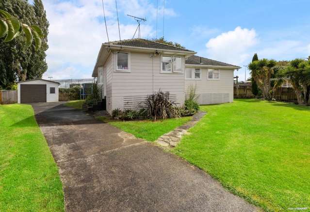 Spacious Family Living Meets Outdoor Entertaining!