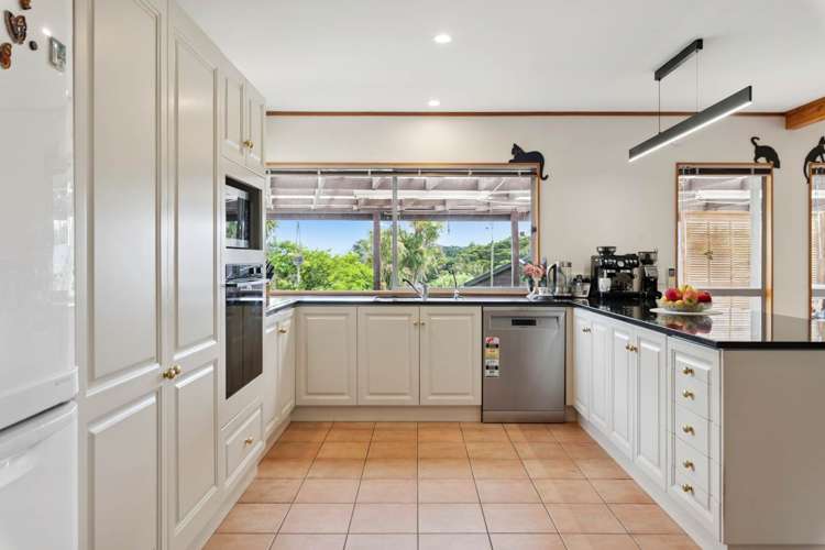 32 Kuripaka Crescent The Gardens_9