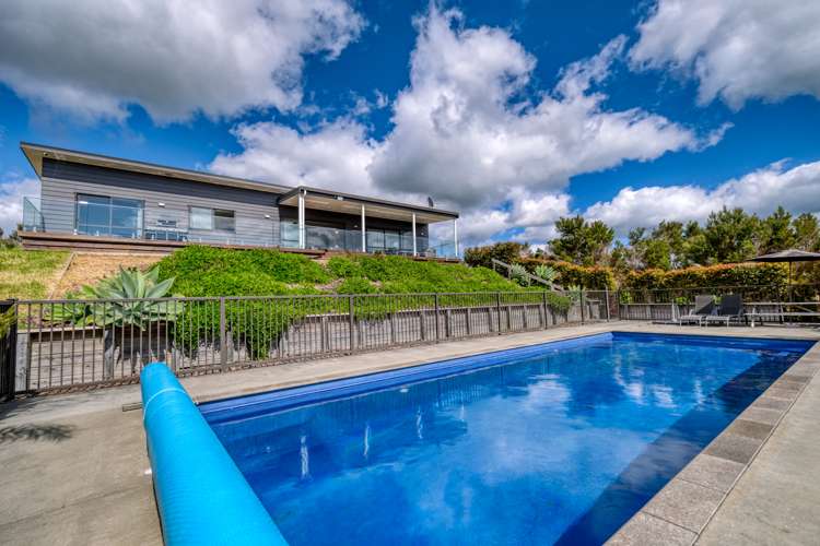 19 Sunrise Place Cable Bay_21