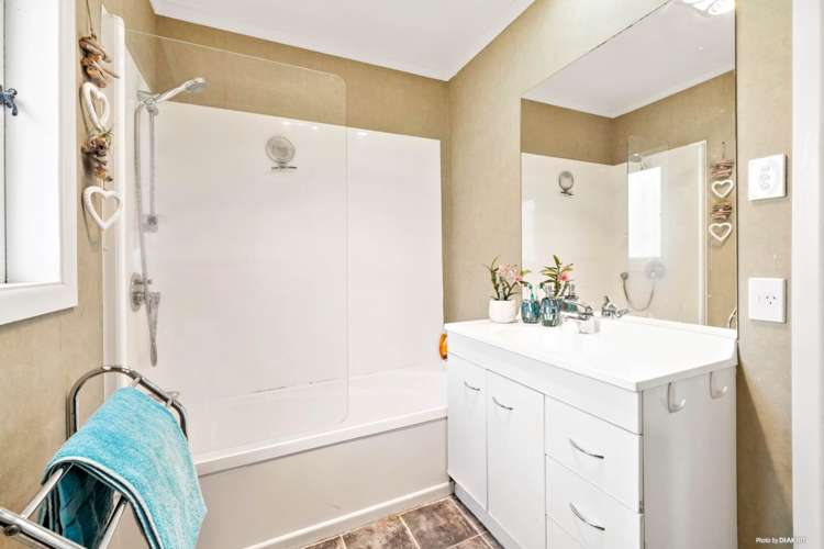 9a Hill Crescent Papakura_10