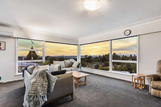 17 Raymond Terrace Northcote_1