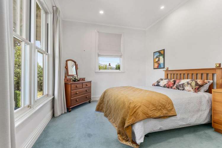 218 High Street South Carterton_13