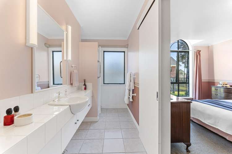 95a Barrett Road Whalers Gate_14