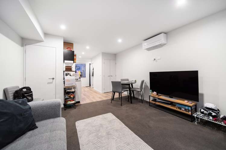 13/24 Percy Street_5