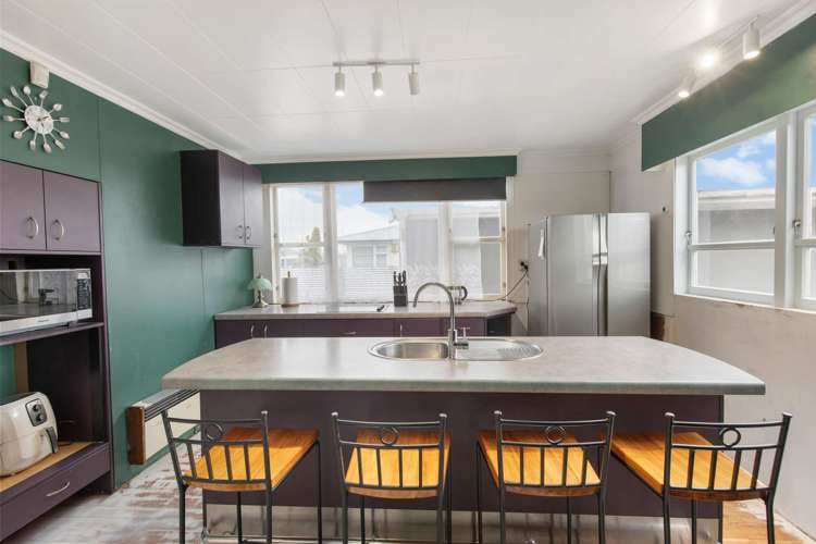 256 Tremaine Avenue Highbury_1