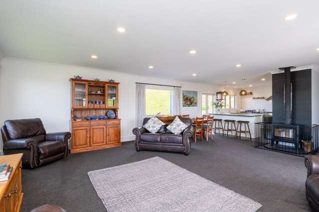 1972 State Highway 2 Te Hauke_4