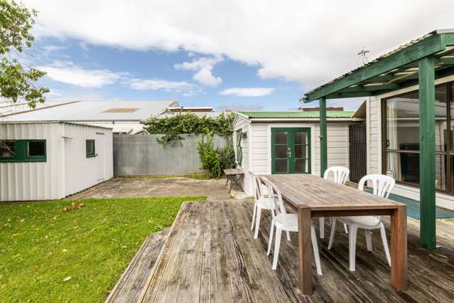 1117 Karamu Road Mayfair_1