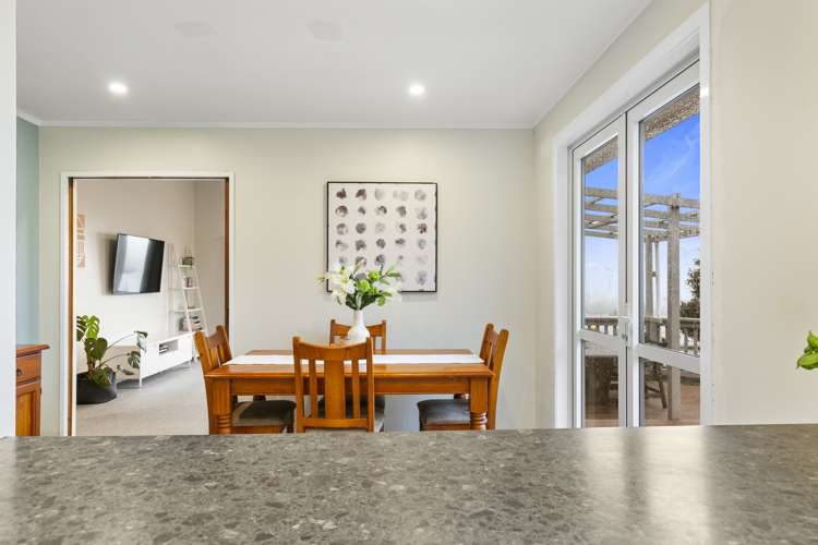 24 Colchester Crescent Newlands_13