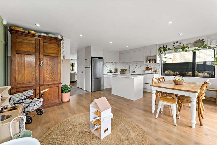 1 Nga Waka Place Mangere_2