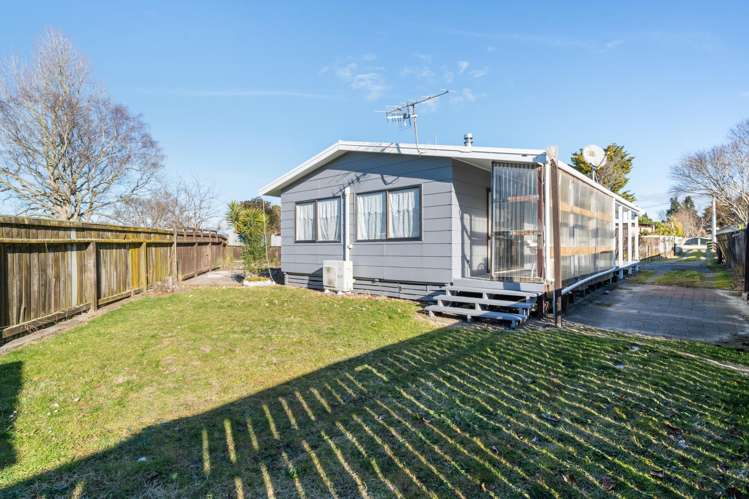 17B Grayson Avenue Mangakakahi_15