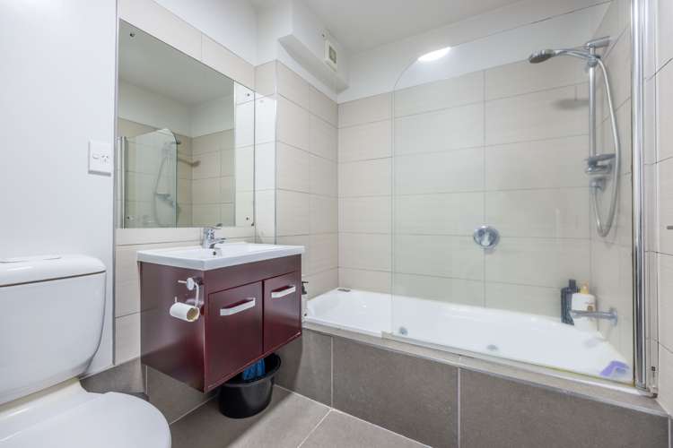 5a/121 Newton Road Eden Terrace_10