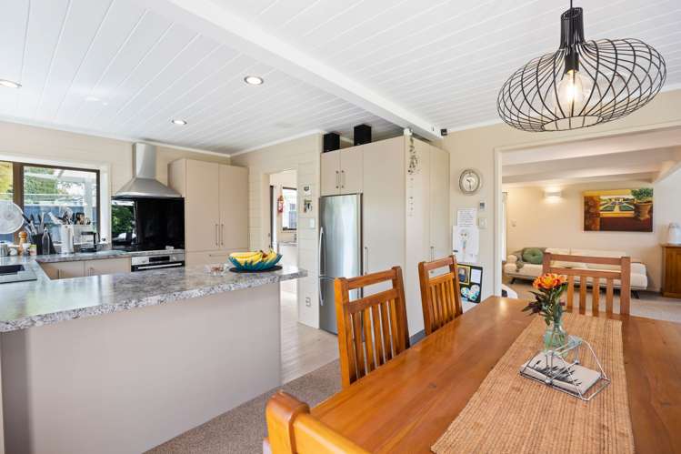 3 Sheridan Crescent Leamington_13