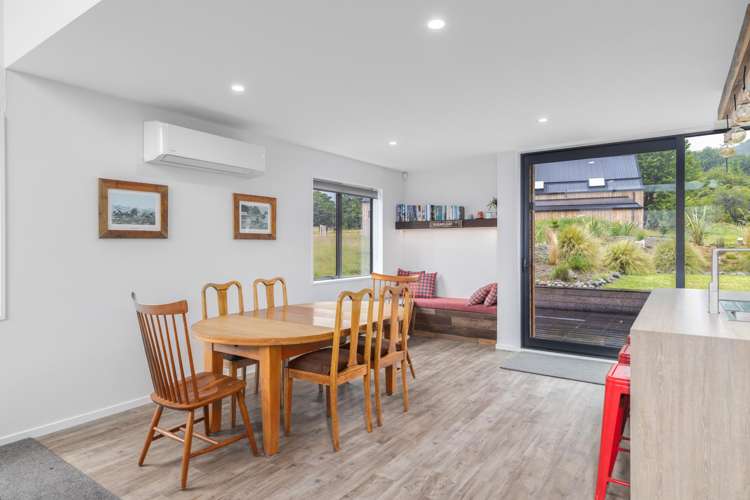 50 Luge Loop Castle Hill_7