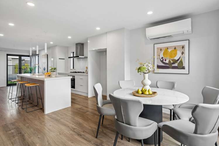 6 McArthur Close Silverdale_12