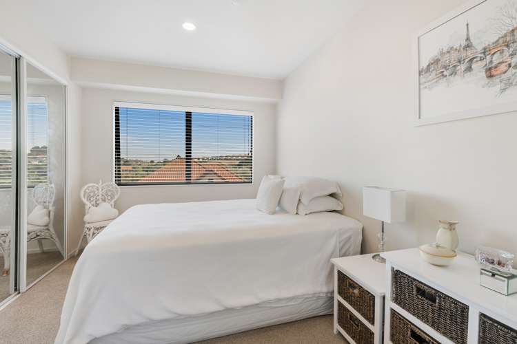 32 Parkwood Crescent Gulf Harbour_10