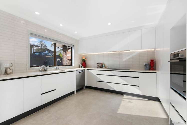 8 Tirohunga Drive Henderson_2