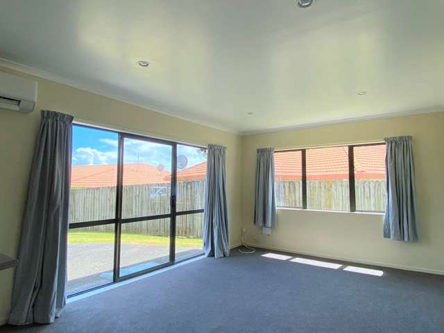 7 Newinn Crescent East Tamaki Heights_1