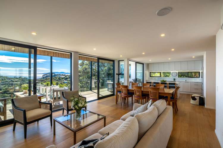 67 Queens Drive Oneroa_7