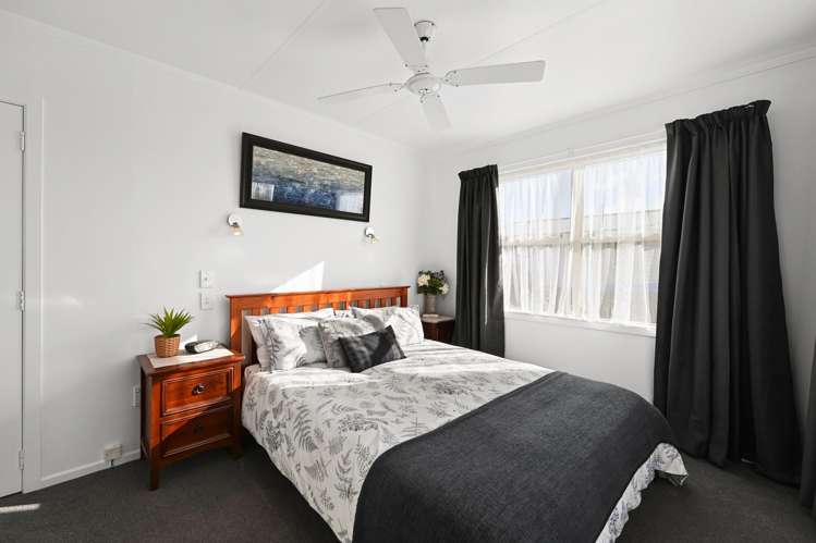 7 Forth Crescent Glenview_15