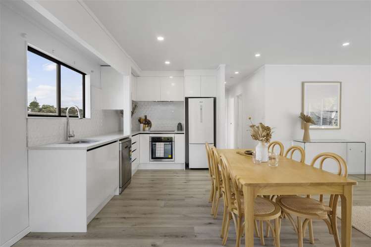 2/69 Simon Ellice Drive Bayview_5