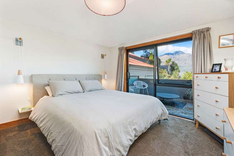 11b Mackinnon Terrace Fernhill/Sunshine Bay_9