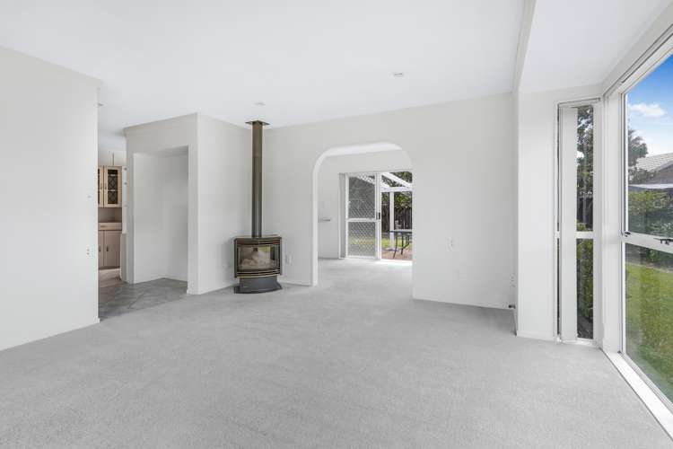 35 Moreland Avenue Pukete_6