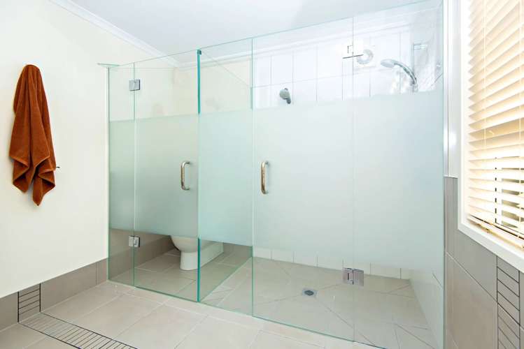 19 Island View Heights Coastlands_8