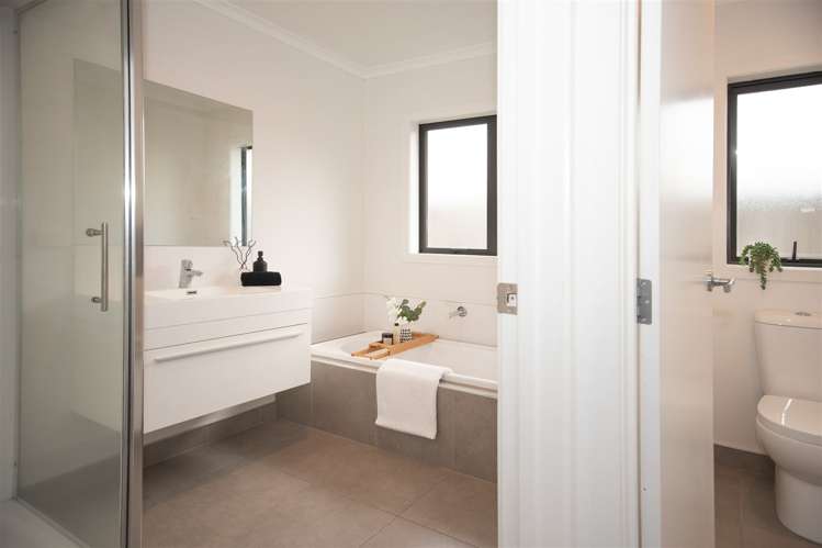 125 Te Manatu Drive Huntington_11