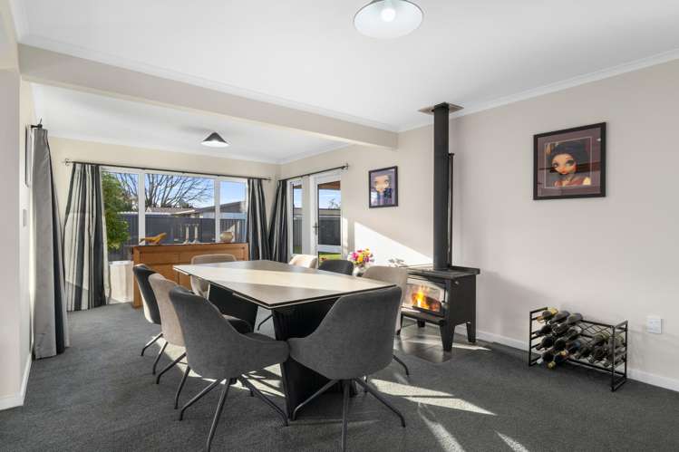 26 Newbourne Crescent Redwoodtown_4