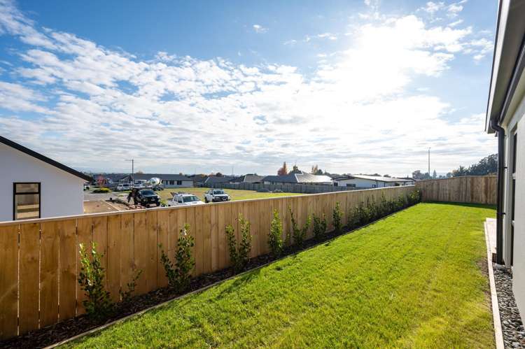 8 Paton Road Richmond_21