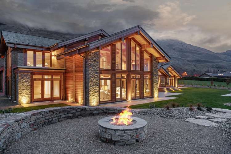 8 Foxglove Heights Wanaka_32