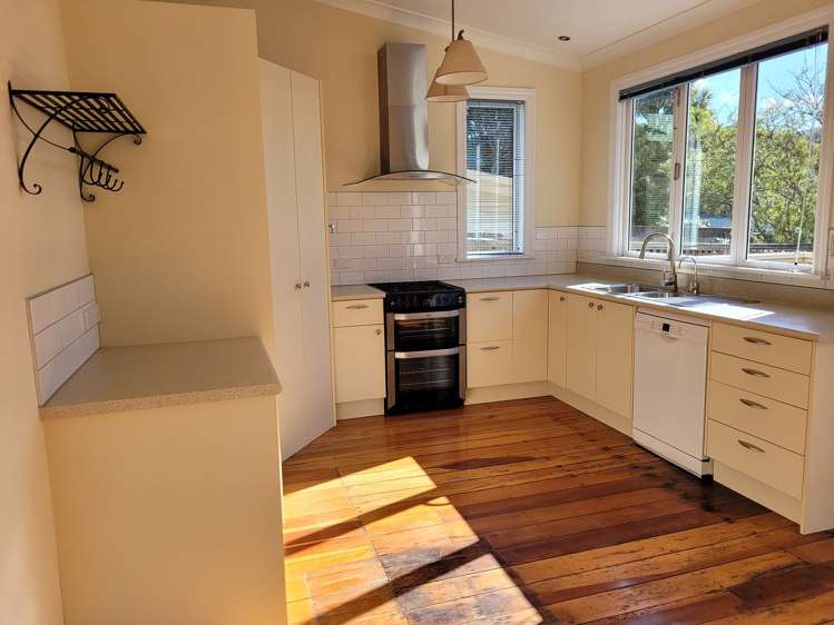 8 Stirling Street Berhampore_9