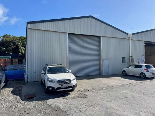 Clear span warehouse