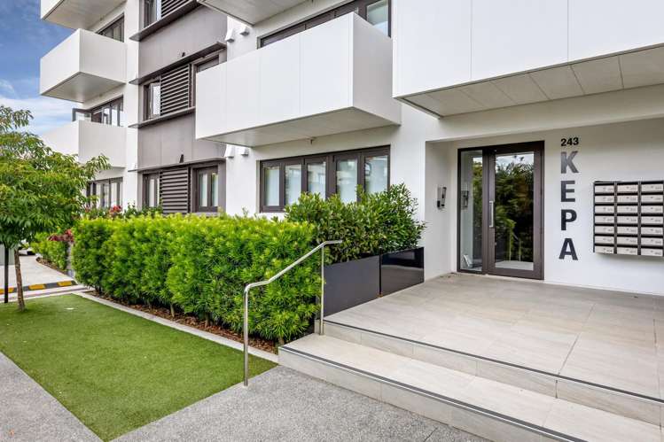 204/243 Kepa Road_3