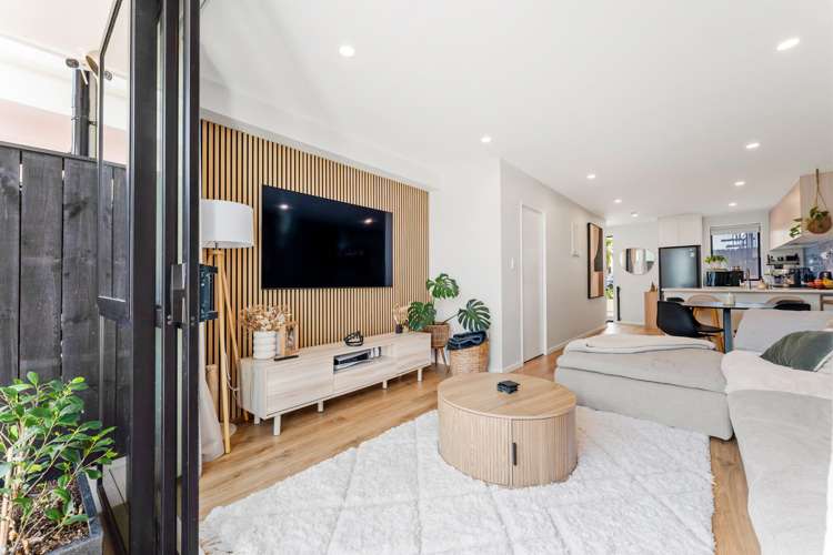 28 Hinonga Loop Silverdale_6