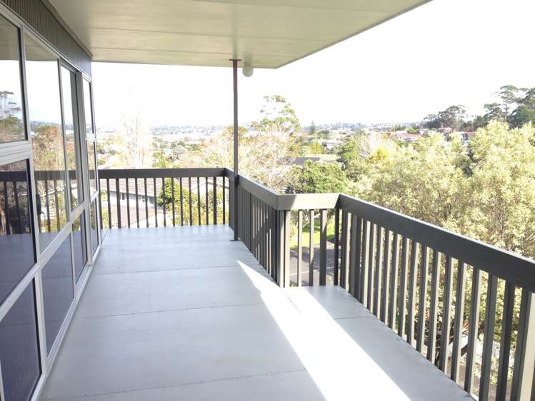 100 Ravenwood Drive Forrest Hill_12