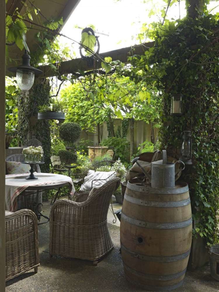 772 River Road Chartwell_18