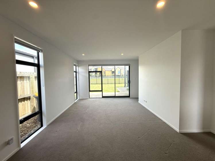 93 Manakura St Russley_3