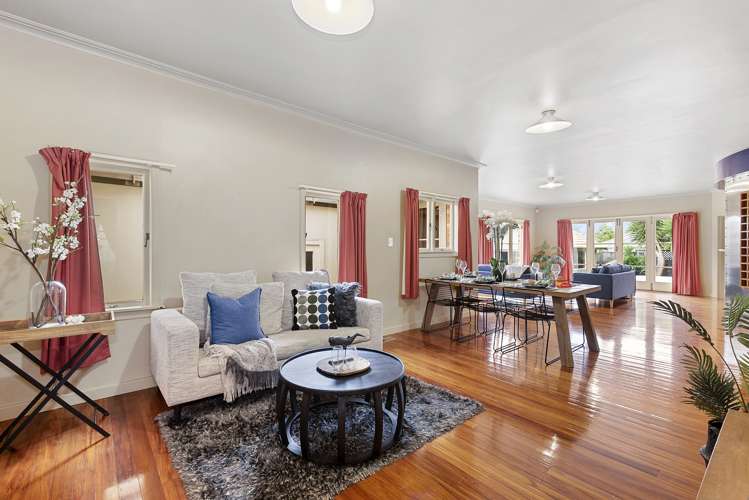 8 Knighton Road Hillcrest_1