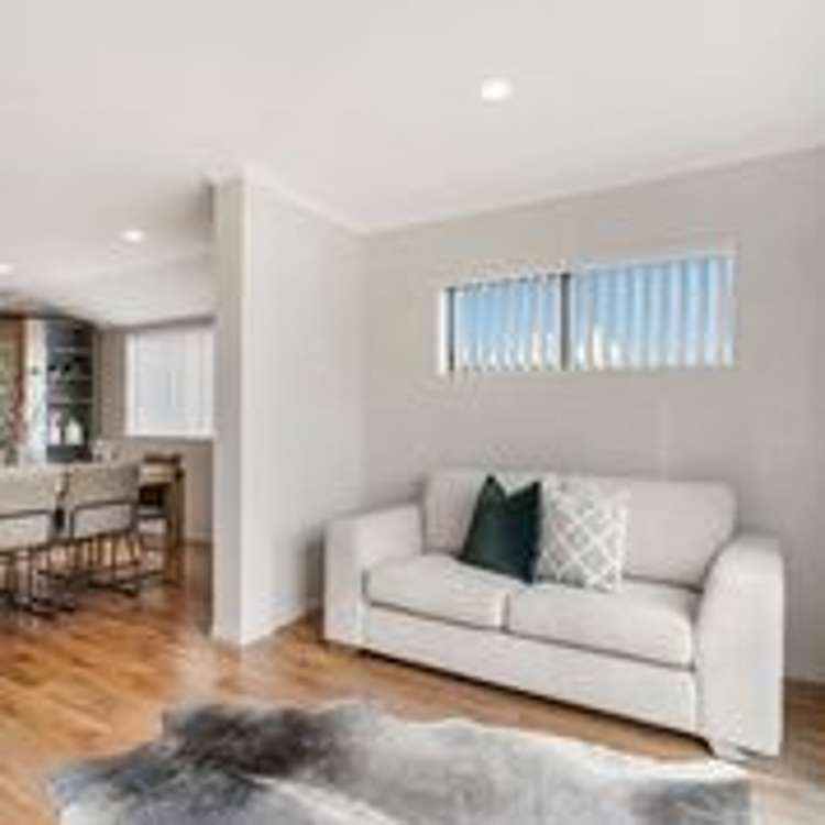 61a Bradbury Road Botany Downs_12