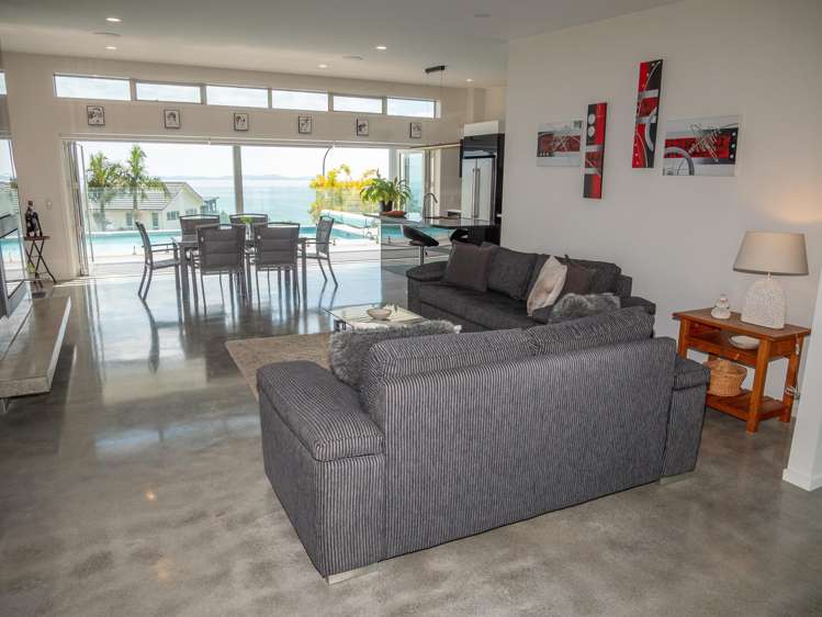 27 Eagles Way Coopers Beach_11