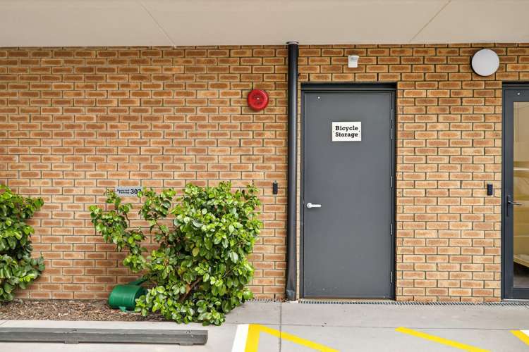 g02/272 Barbadoes Street Christchurch Central_16