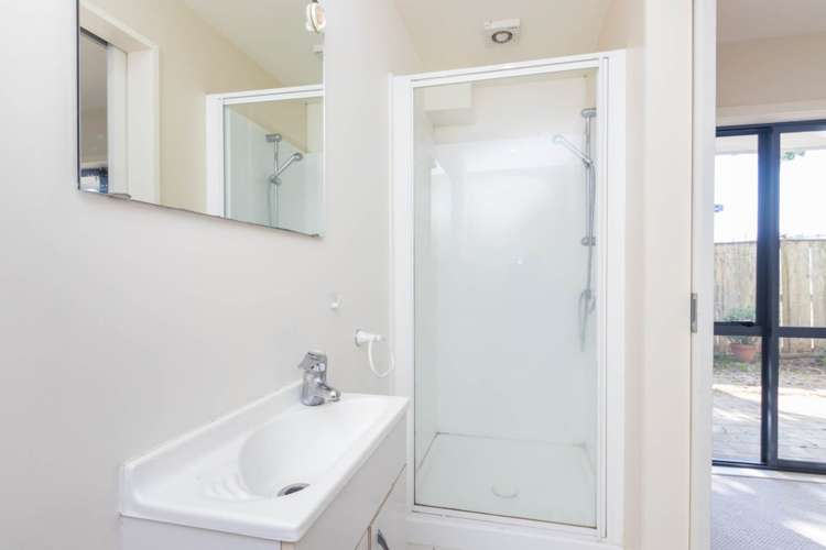 6/6 Ambrico Place New Lynn_6