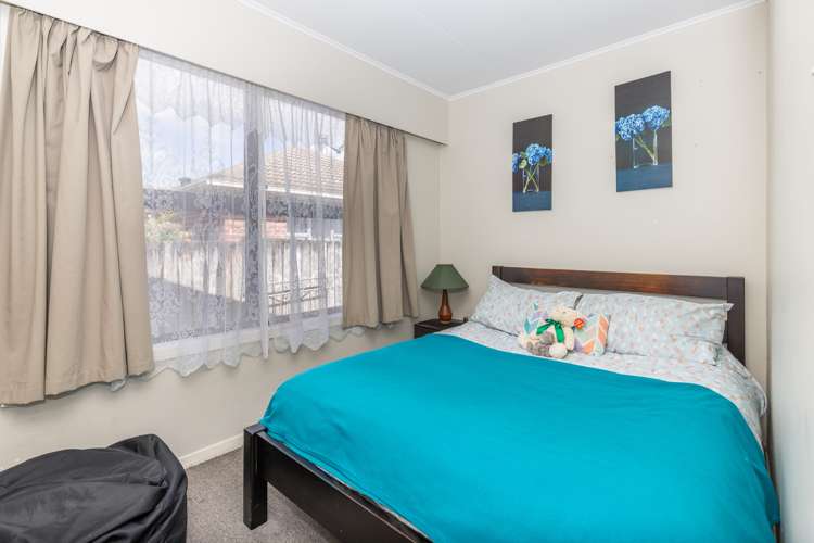 22 Sefton Crescent Chartwell_13