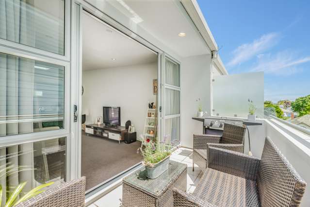 2/15a Scanlan Street Grey Lynn_1