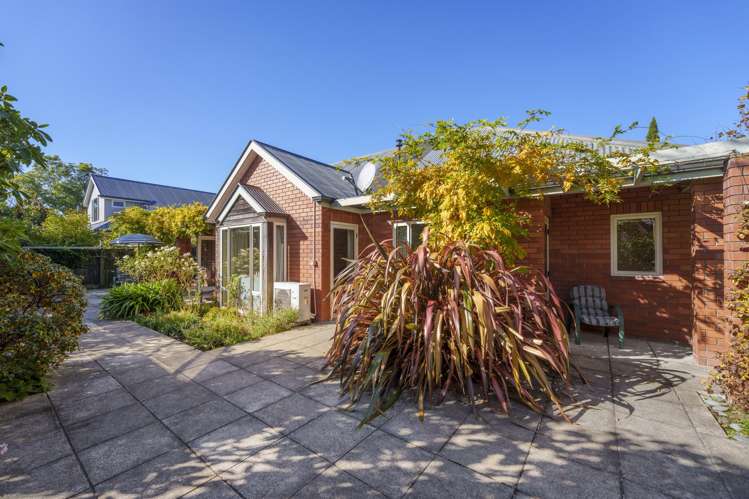 2/91 Mays Road_1