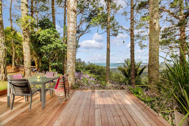 108 Scenic Drive Titirangi_1