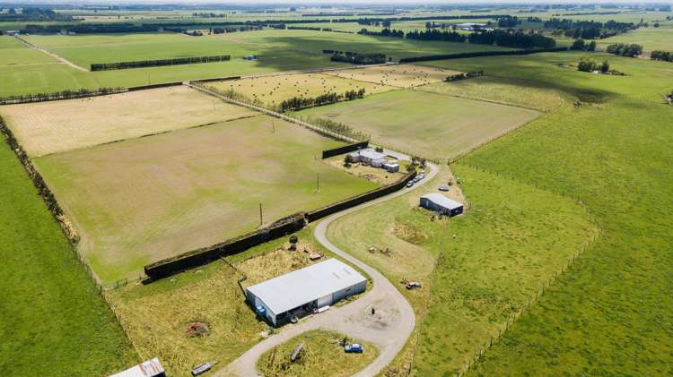 100 Fraser Road Winton Surrounds_1