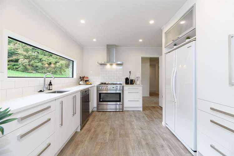 8 Serrata Place Browns Bay_8