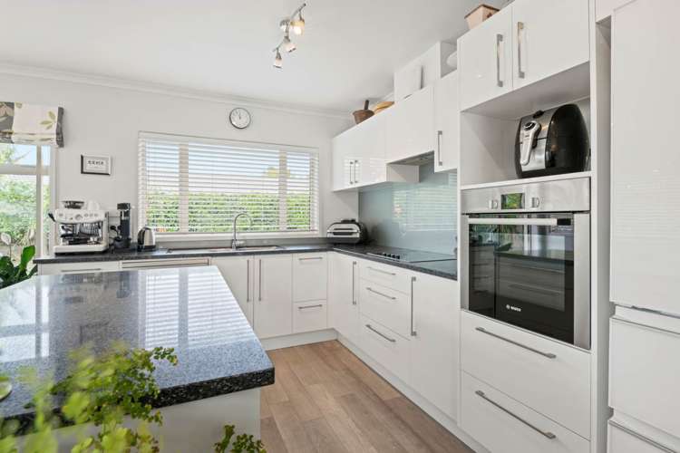 7 Annalise Place Orewa_15